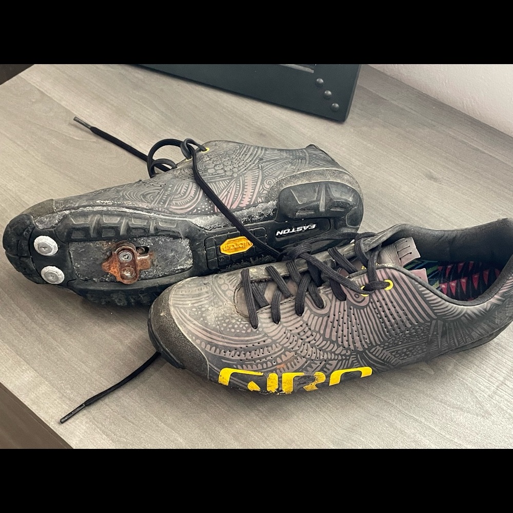 Cycling shoes